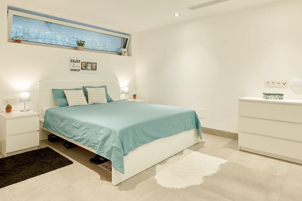 6 soveværelse Villa til salg i La Siesta med swimmingpool garage - € 13.000.000 (Ref: 8012549)