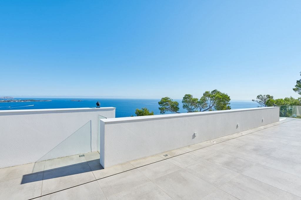 6 soveværelse Villa til salg i La Siesta med swimmingpool garage - € 13.000.000 (Ref: 8012549)