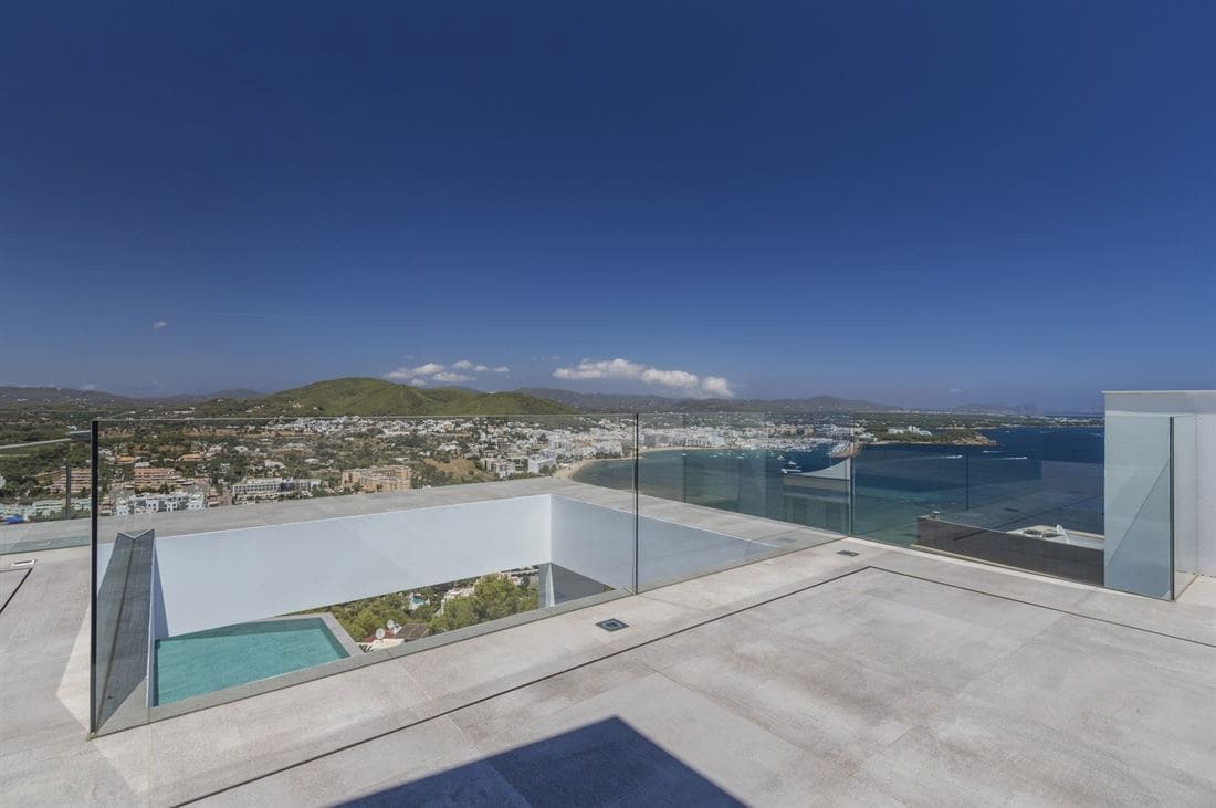 6 soveværelse Villa til salg i La Siesta med swimmingpool garage - € 13.000.000 (Ref: 8012549)