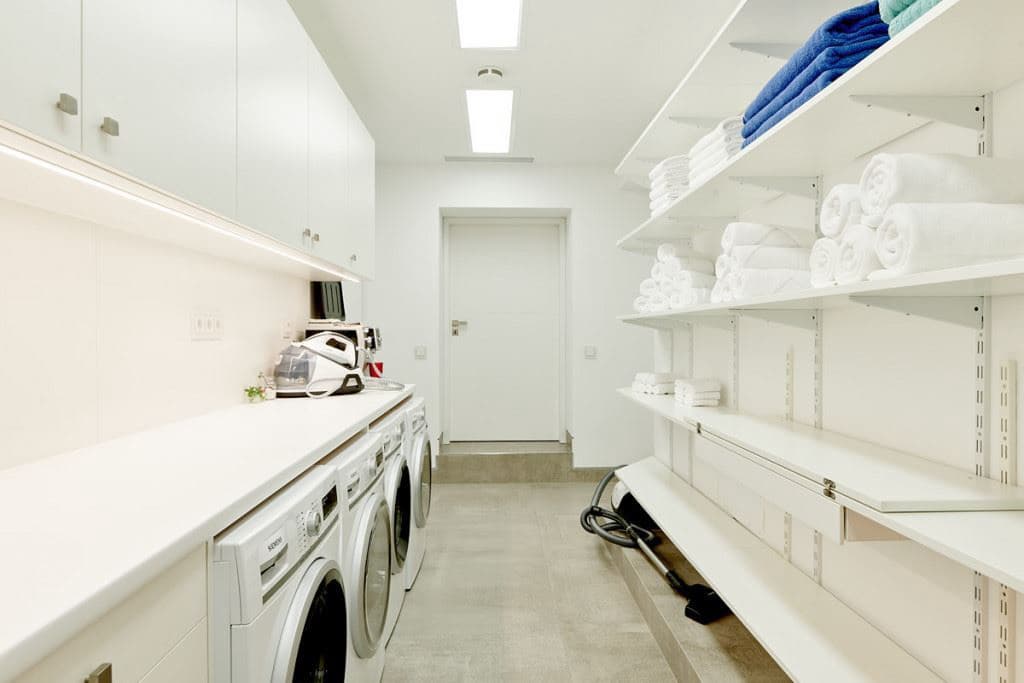 6 soveværelse Villa til salg i La Siesta med swimmingpool garage - € 13.000.000 (Ref: 8012549)