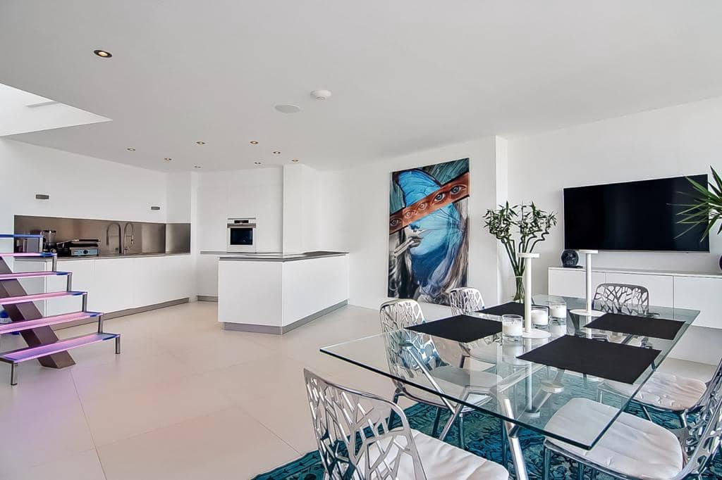 5 soveværelse Lejlighed til salg i Ibiza by med swimmingpool garage - € 2.300.000 (Ref: 8012551)