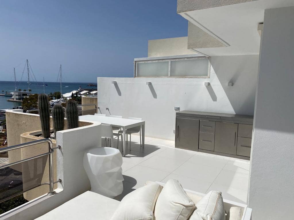 5 soveværelse Lejlighed til salg i Ibiza by med swimmingpool garage - € 2.300.000 (Ref: 8012551)