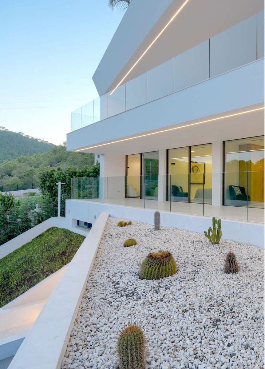 5 soveværelse Villa til salg i Ibiza by med swimmingpool garage - € 5.900.000 (Ref: 8015574)