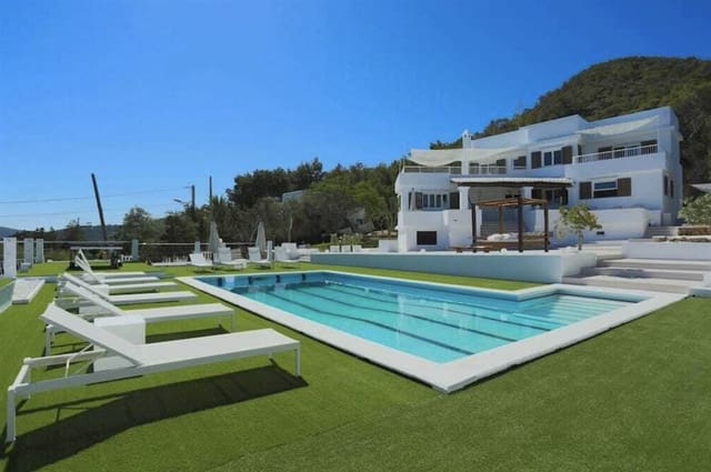 6 soveværelse Villa til salg i San Jose / Sant Josep de Sa Talaia med swimmingpool garage - € 3.600.000 (Ref: 8016557)