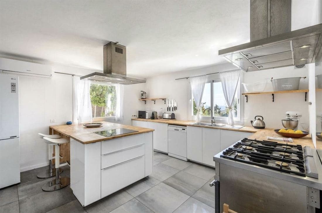 6 soveværelse Villa til salg i San Jose / Sant Josep de Sa Talaia med swimmingpool garage - € 3.600.000 (Ref: 8016557)