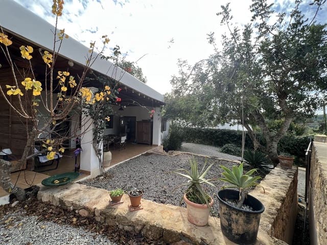 2 soverom Villa til salgs i San Jose / Sant Josep de Sa Talaia med svømmebasseng garasje - € 1 250 000 (Ref: 8024911)