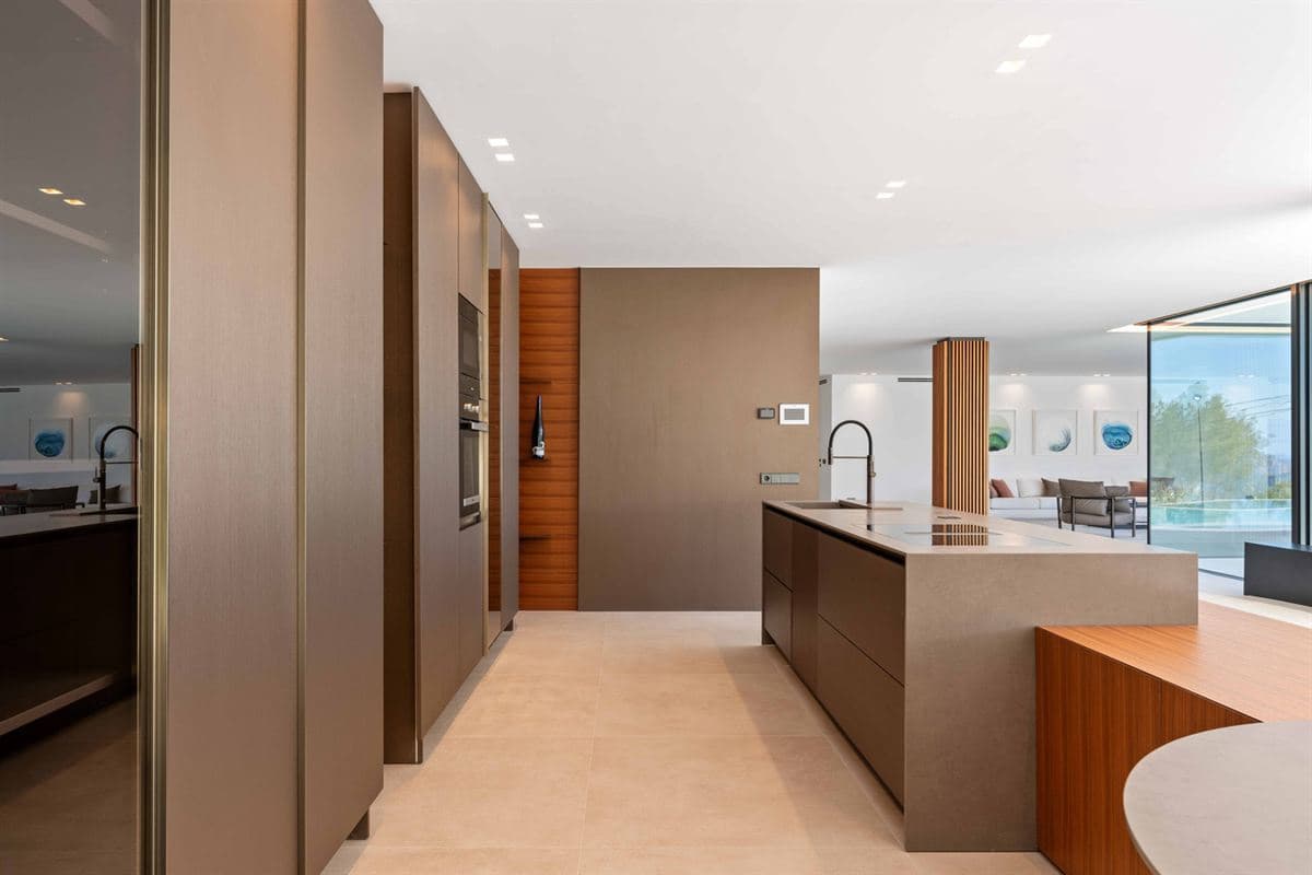 5 soveværelse Villa til salg i Sant Antoni de Portmany med swimmingpool garage - € 5.750.000 (Ref: 8027393)