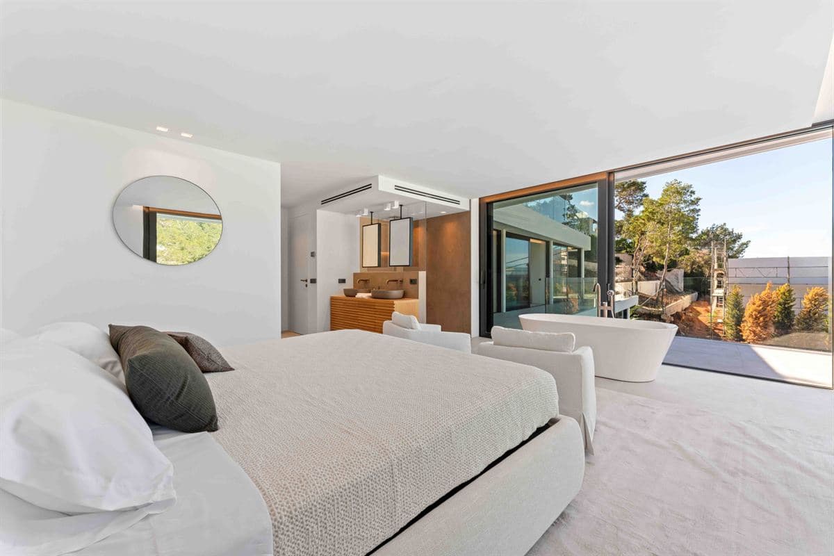 5 soveværelse Villa til salg i Sant Antoni de Portmany med swimmingpool garage - € 5.750.000 (Ref: 8027393)