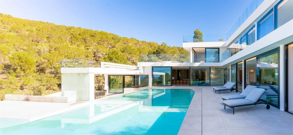 5 soveværelse Villa til salg i Sant Antoni de Portmany med swimmingpool garage - € 5.750.000 (Ref: 8027393)