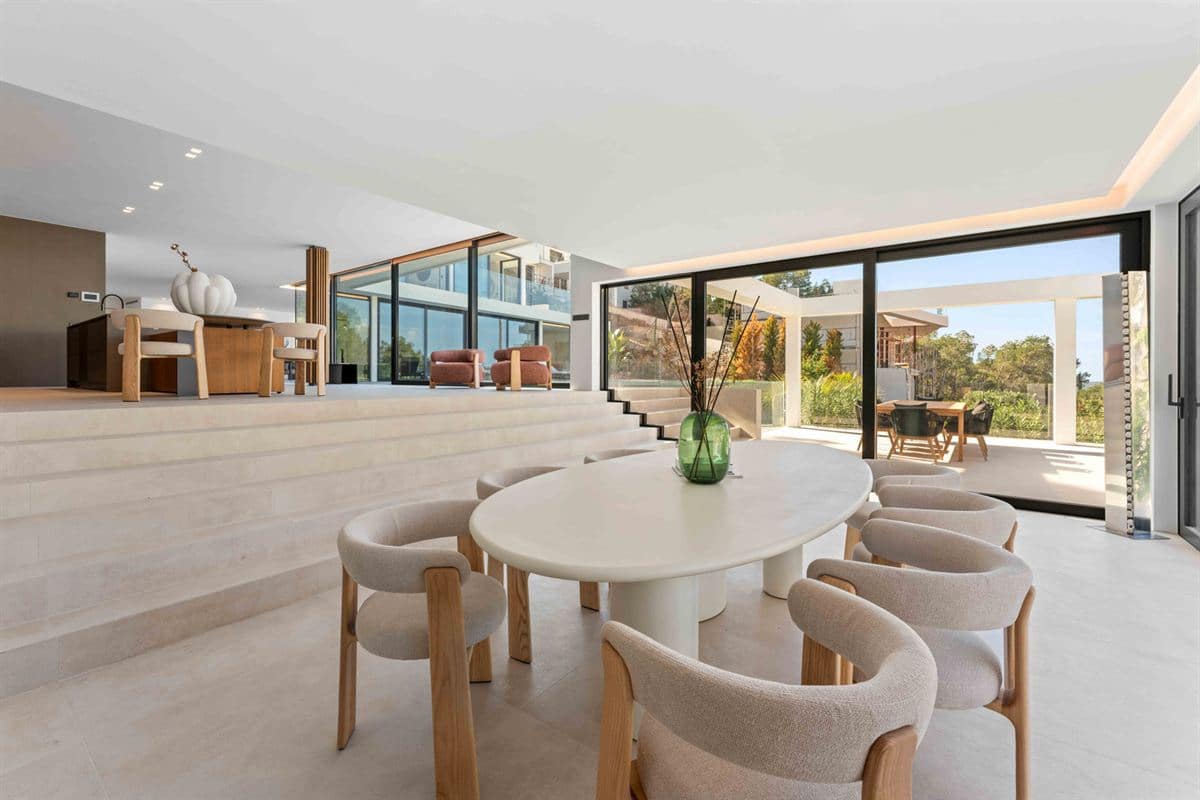 5 soveværelse Villa til salg i Sant Antoni de Portmany med swimmingpool garage - € 5.750.000 (Ref: 8027393)