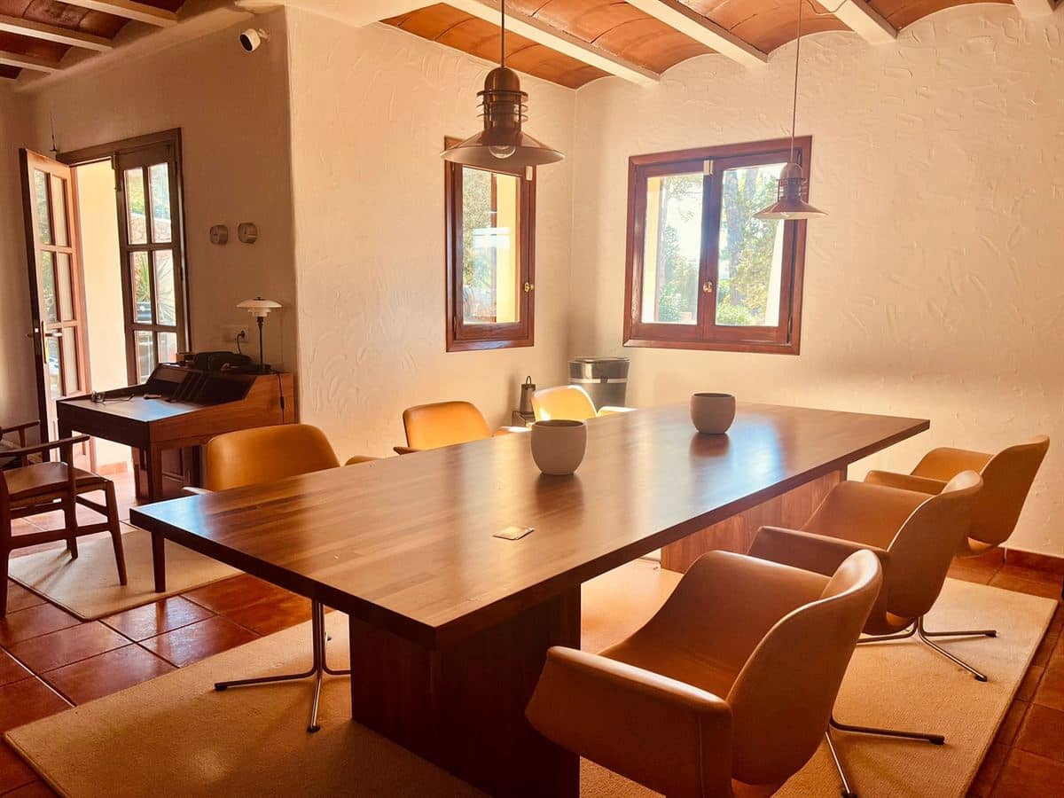 7 bedroom Villa for sale in Sant Antoni de Portmany with pool garage - € 3,800,000 (Ref: 8551523)