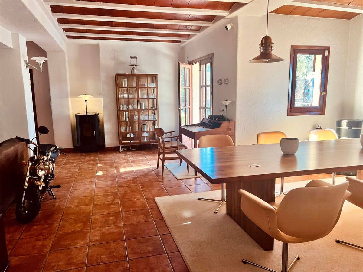 7 bedroom Villa for sale in Sant Antoni de Portmany with pool garage - € 3,800,000 (Ref: 8551523)