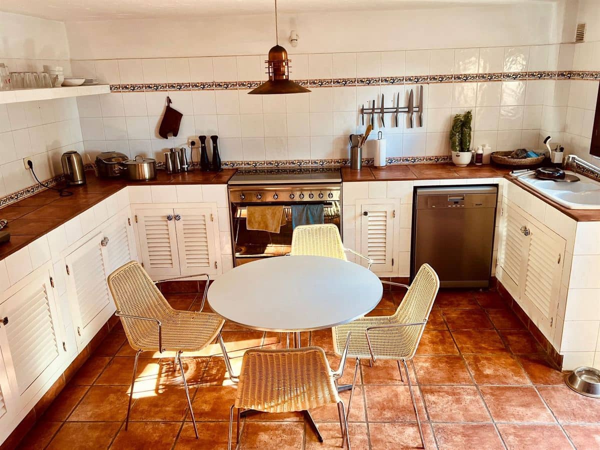 7 bedroom Villa for sale in Sant Antoni de Portmany with pool garage - € 3,800,000 (Ref: 8551523)