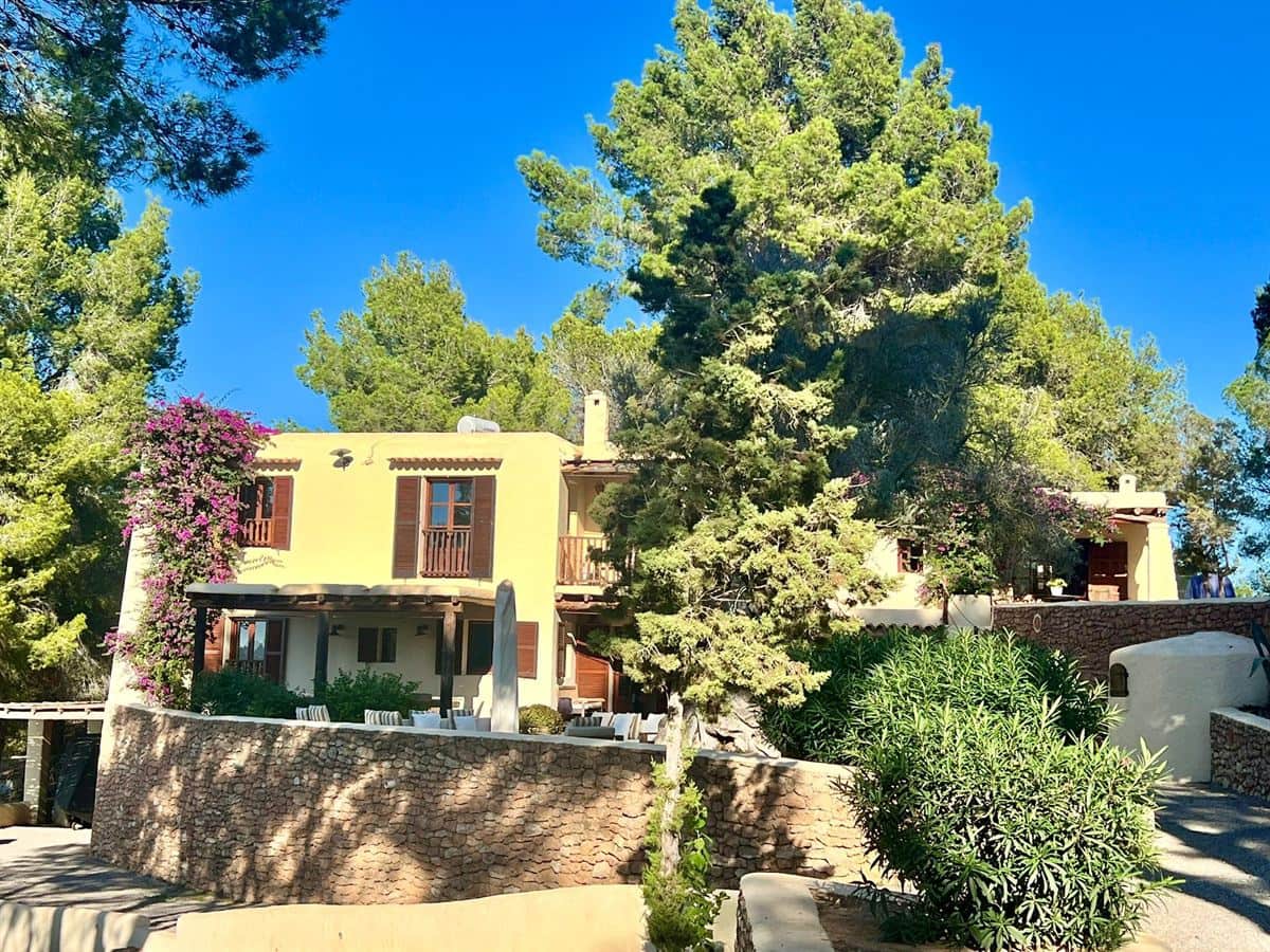 7 bedroom Villa for sale in Sant Antoni de Portmany with pool garage - € 3,800,000 (Ref: 8551523)