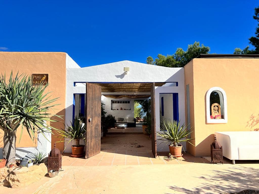 4 soveværelse Villa til salg i San Agustin med swimmingpool - € 2.900.000 (Ref: 8565600)