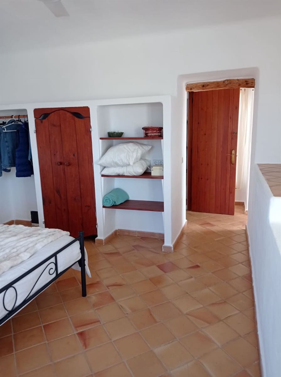 6 bedroom Villa for sale in Formentera municipality with pool - € 2,900,000 (Ref: 8599991)