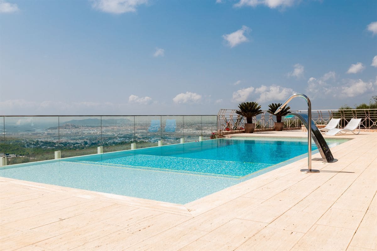 8 soveværelse Villa til salg i Can Furnet med swimmingpool - € 7.900.000 (Ref: 8600039)