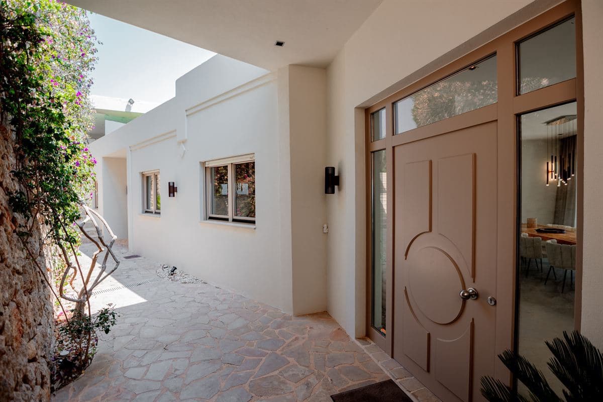 8 soveværelse Villa til salg i Can Furnet med swimmingpool - € 7.900.000 (Ref: 8600039)