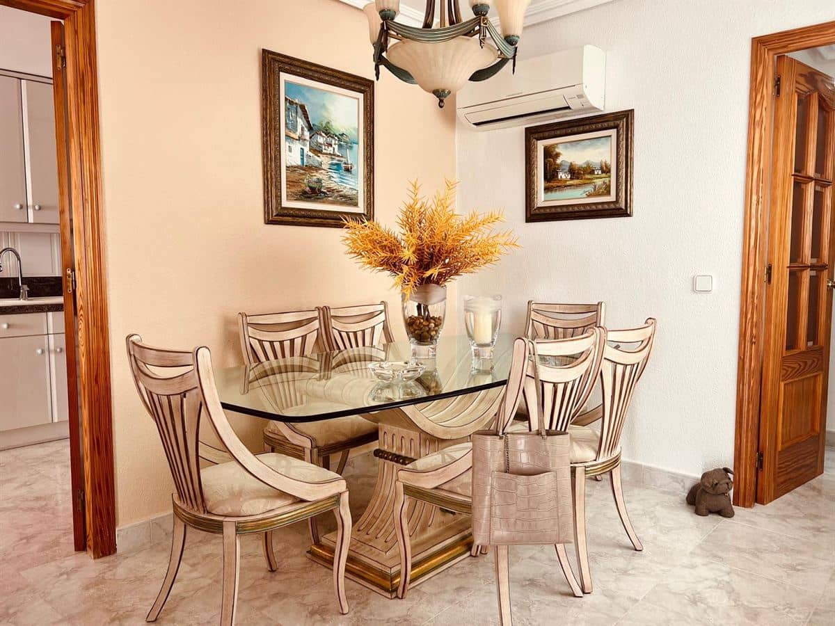 3 soveværelse Lejlighed til salg i Santa Eulalia / Santa Eularia med swimmingpool garage - € 1.075.000 (Ref: 8657656)