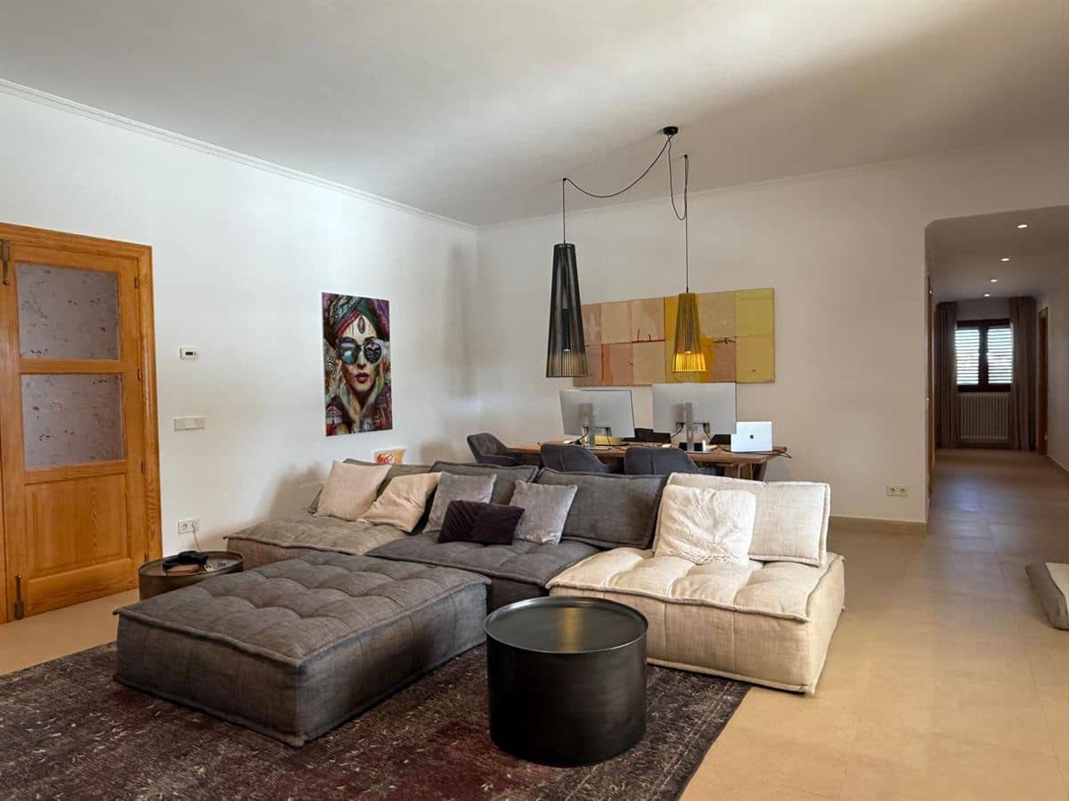 5 bedroom Villa for sale in Santa Eulalia / Santa Eularia with pool - € 4,000,000 (Ref: 8830108)