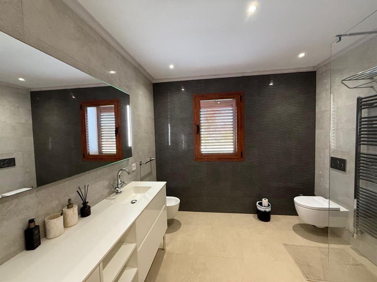 5 bedroom Villa for sale in Santa Eulalia / Santa Eularia with pool - € 4,000,000 (Ref: 8830108)