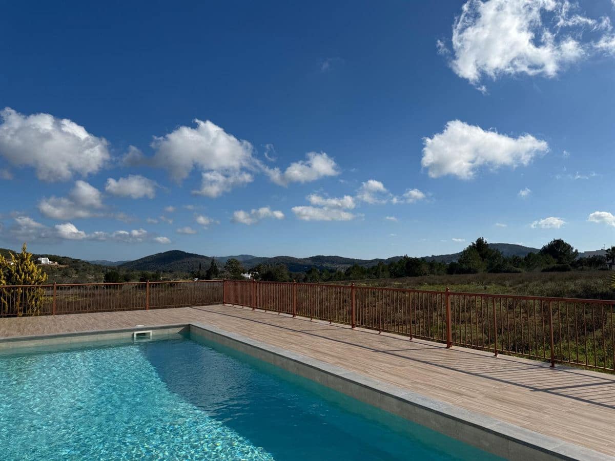 5 bedroom Villa for sale in Santa Eulalia / Santa Eularia with pool - € 4,000,000 (Ref: 8830108)