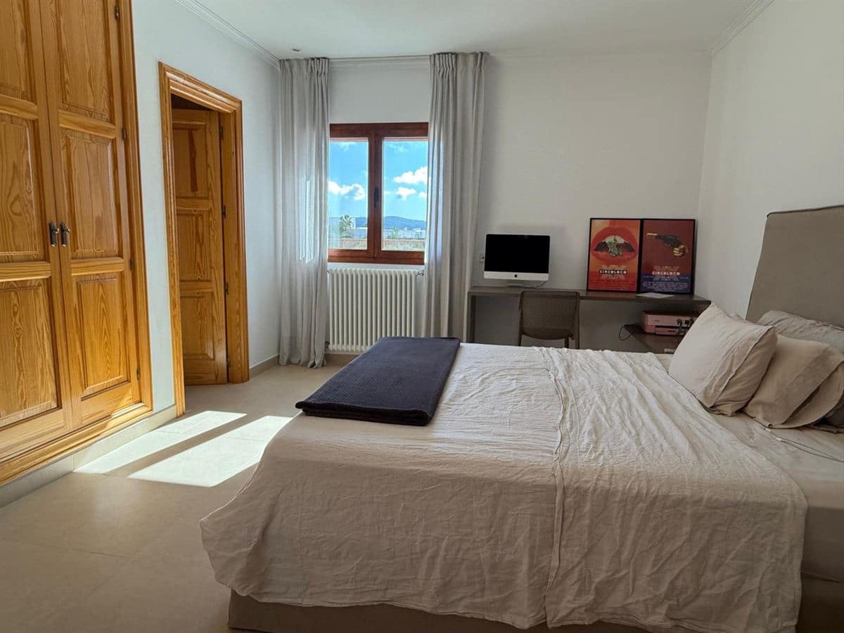 5 bedroom Villa for sale in Santa Eulalia / Santa Eularia with pool - € 4,000,000 (Ref: 8830108)