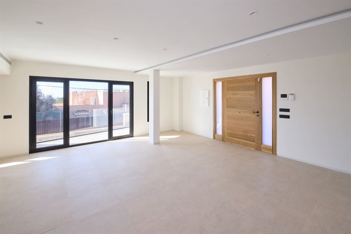 3 sypialnia Willa na sprzedaż w Santa Eulalia / Santa Eularia z basenem garażem - 2 100 000 € (Ref: 8853138)