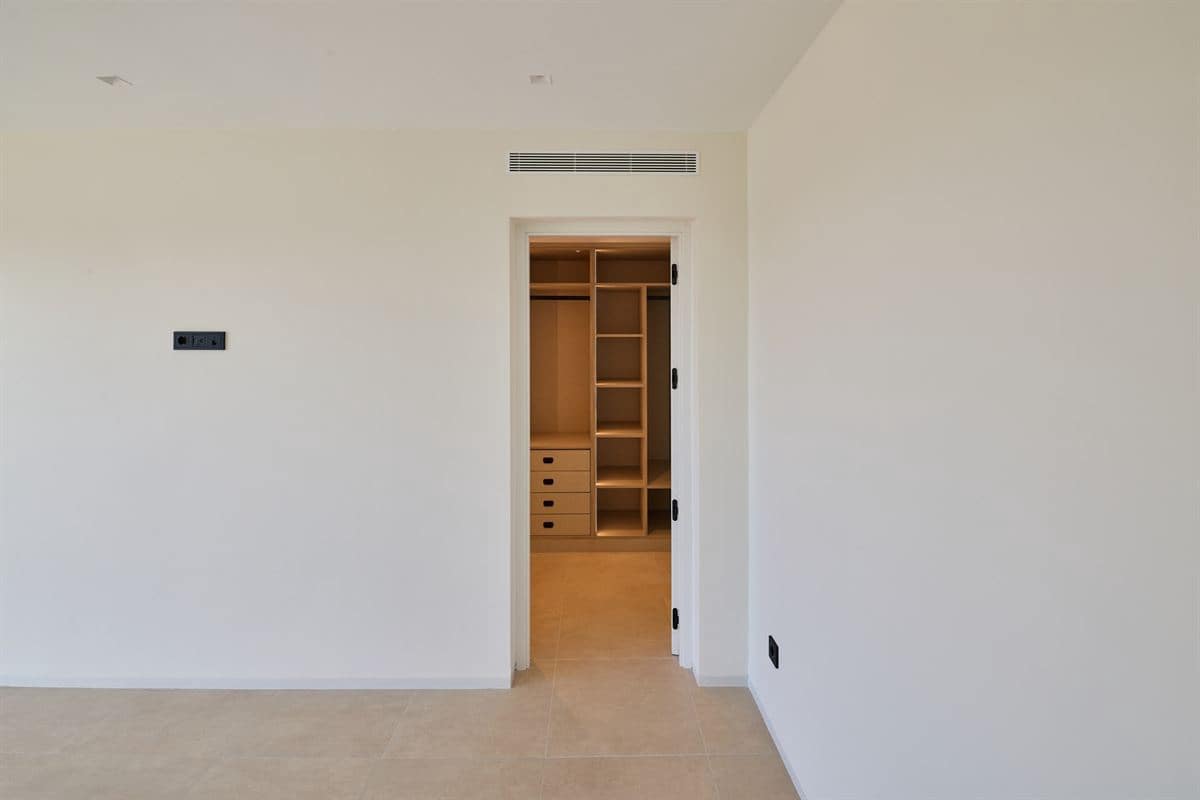 3 sypialnia Willa na sprzedaż w Santa Eulalia / Santa Eularia z basenem garażem - 2 100 000 € (Ref: 8853138)