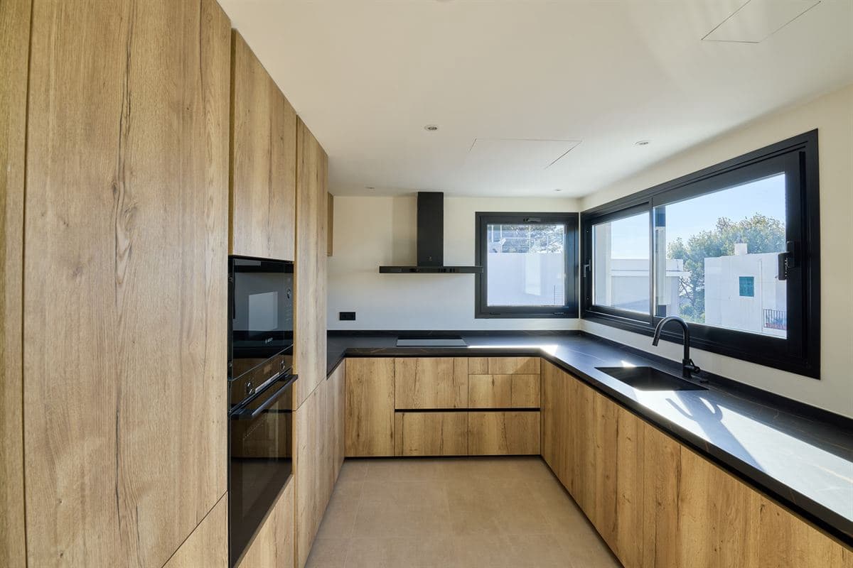 3 sypialnia Willa na sprzedaż w Santa Eulalia / Santa Eularia z basenem garażem - 2 100 000 € (Ref: 8853138)