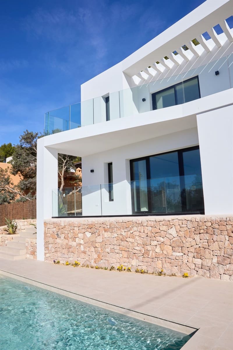 3 sypialnia Willa na sprzedaż w Santa Eulalia / Santa Eularia z basenem garażem - 2 100 000 € (Ref: 8853138)