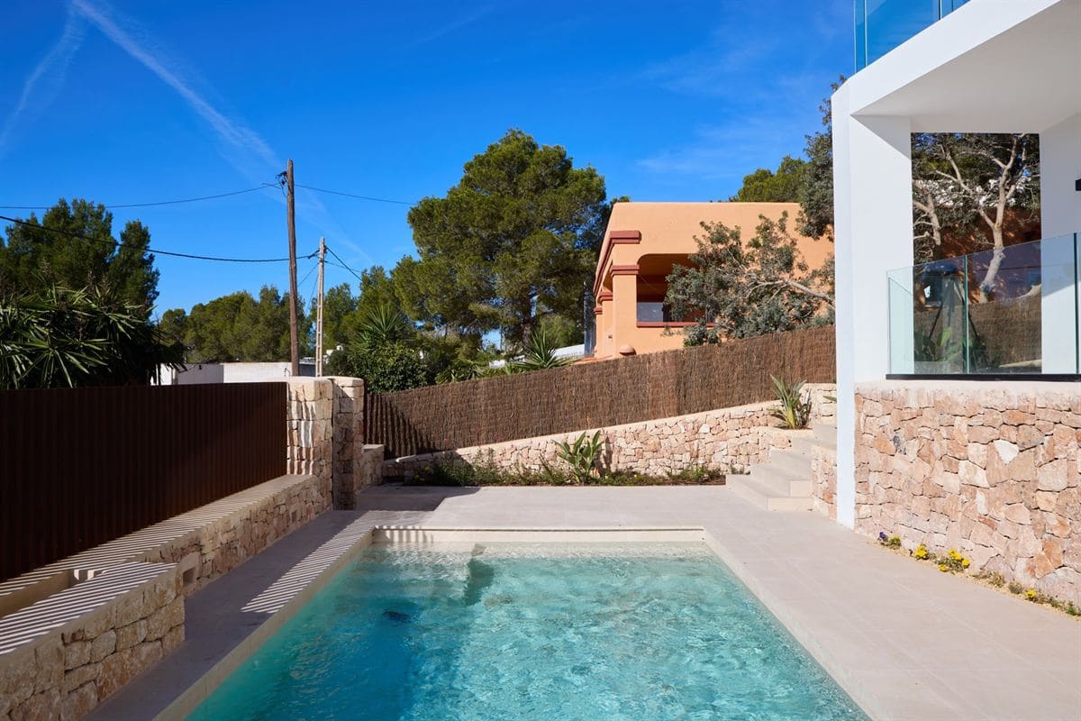 3 sypialnia Willa na sprzedaż w Santa Eulalia / Santa Eularia z basenem garażem - 2 100 000 € (Ref: 8853138)