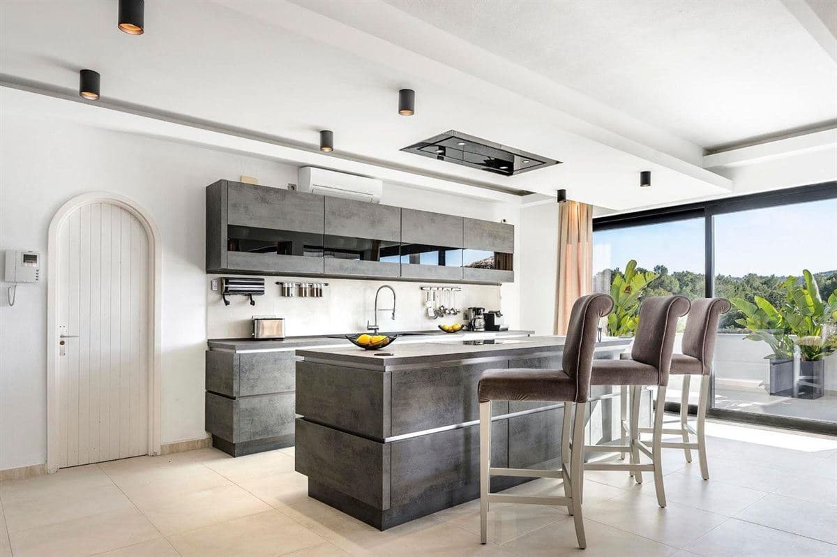 4 sypialnia Willa na sprzedaż w Santa Eulalia / Santa Eularia z basenem - 2 650 000 € (Ref: 9094697)