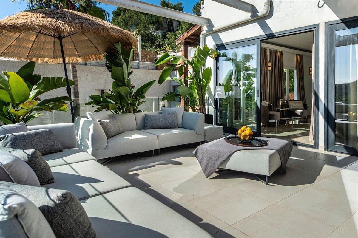 4 sypialnia Willa na sprzedaż w Santa Eulalia / Santa Eularia z basenem - 2 650 000 € (Ref: 9094697)