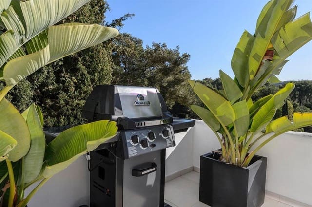 4 bedroom Villa for sale in Santa Eulalia / Santa Eularia with pool - € 2,650,000 (Ref: 9094697)