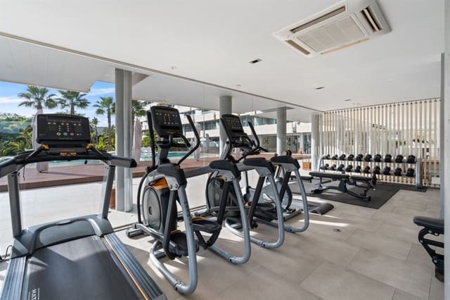 4 bedroom Apartment for sale in Ibiza / Eivissa town with pool - € 2,950,000 (Ref: 9177569)