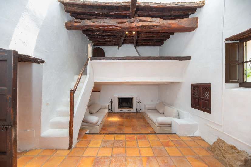 8 bedroom Finca/Country House for sale in Santa Eulalia / Santa Eularia with pool - € 6,990,000 (Ref: 9411329)