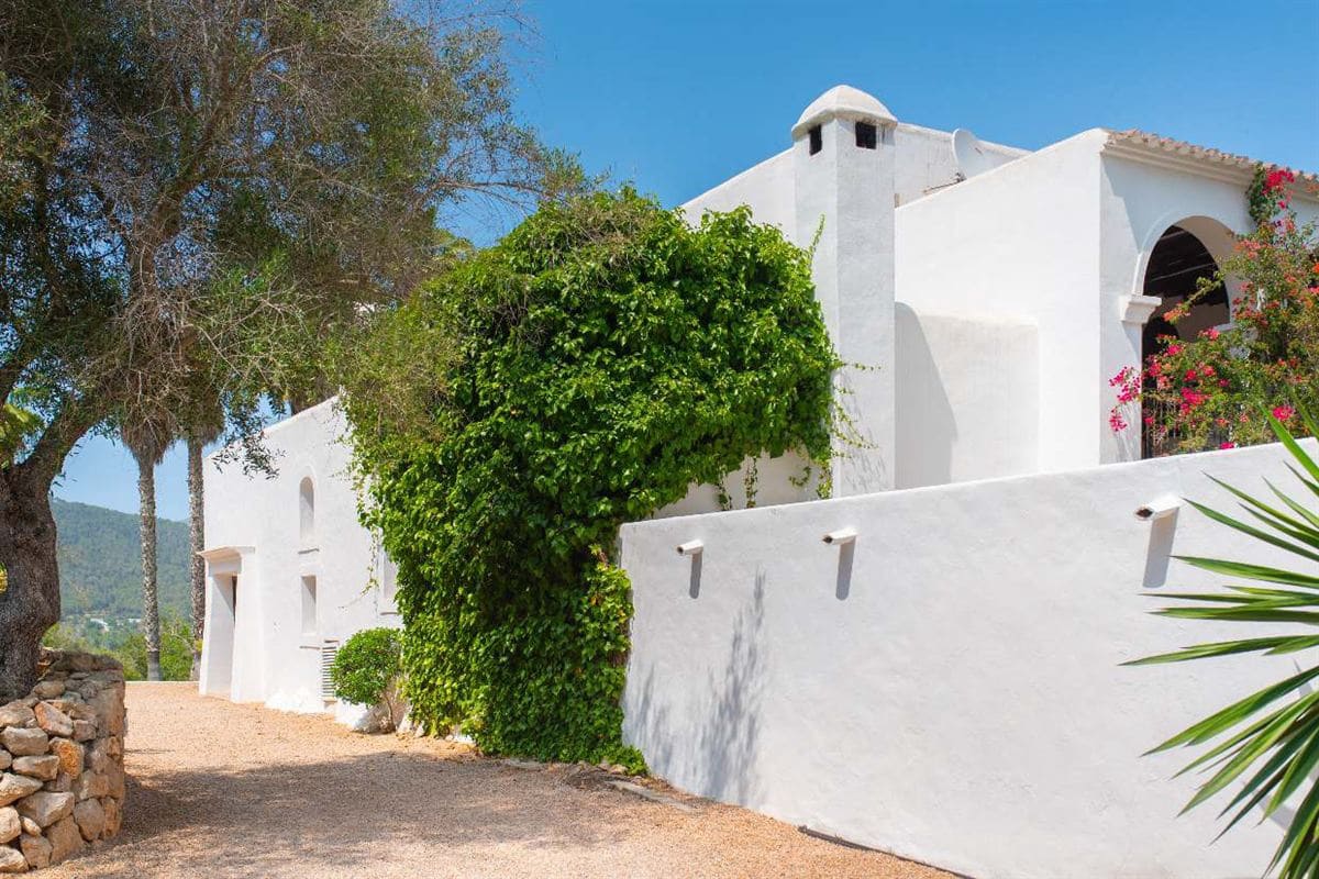 8 bedroom Finca/Country House for sale in Santa Eulalia / Santa Eularia with pool - € 6,990,000 (Ref: 9411329)