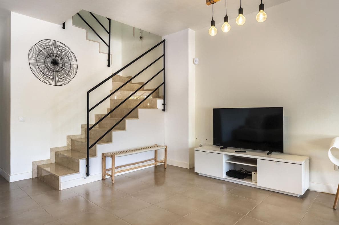 7 bedroom Villa for sale in Santa Eulalia / Santa Eularia with pool garage - € 4,500,000 (Ref: 9500399)