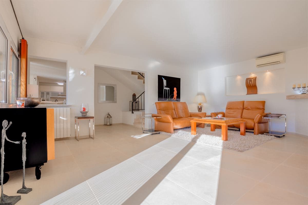 7 bedroom Villa for sale in Santa Eulalia / Santa Eularia with pool garage - € 4,500,000 (Ref: 9500399)