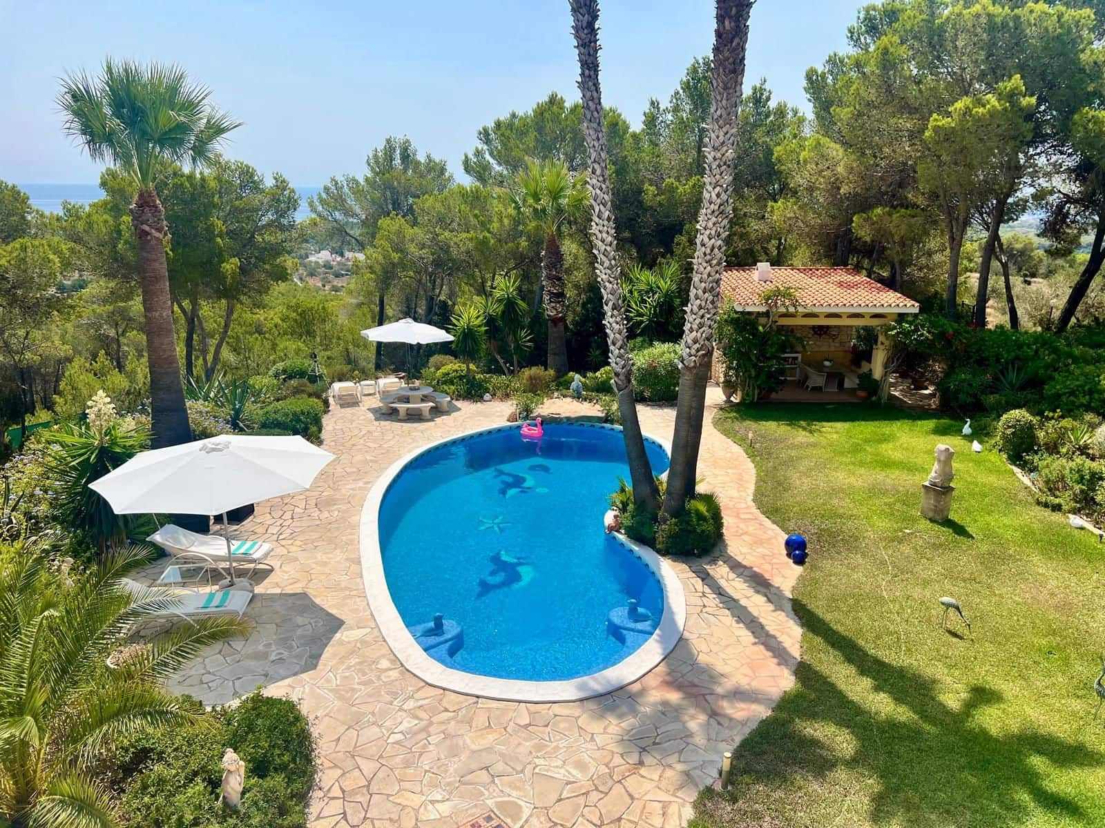 4 bedroom Villa for sale in Santa Eulalia / Santa Eularia with pool garage - € 3,995,000 (Ref: 9544471)