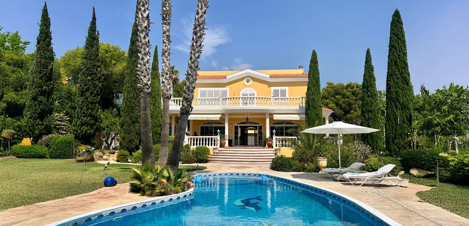 4 bedroom Villa for sale in Santa Eulalia / Santa Eularia with pool garage - € 3,995,000 (Ref: 9544471)