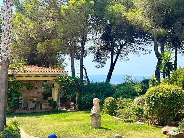 4 sypialnia Willa na sprzedaż w Santa Eulalia / Santa Eularia z basenem garażem - 3 995 000 € (Ref: 9544471)