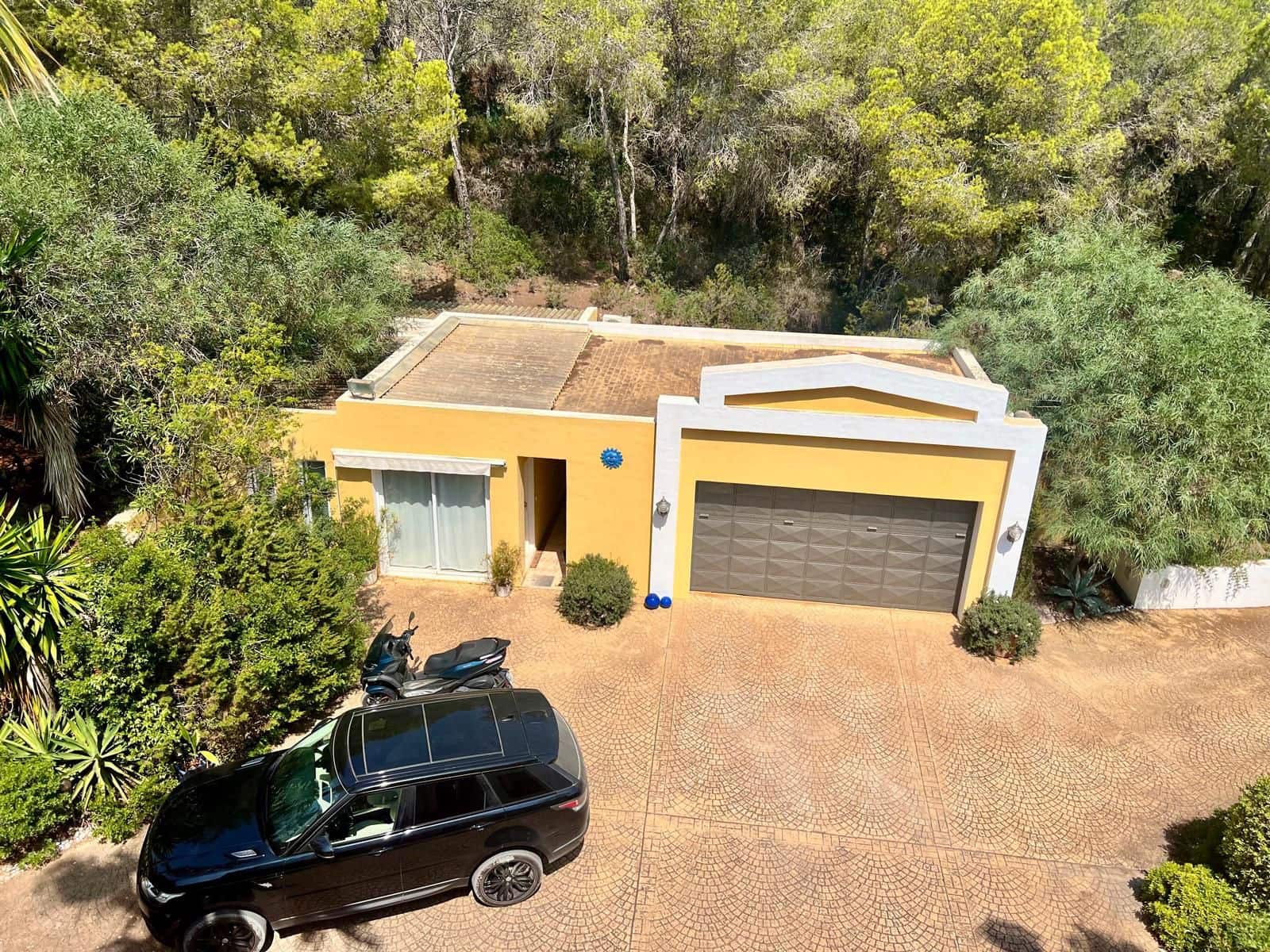 4 bedroom Villa for sale in Santa Eulalia / Santa Eularia with pool garage - € 3,995,000 (Ref: 9544471)