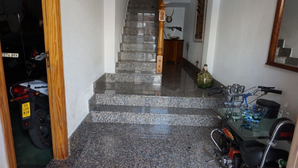 Casa de 3 habitaciones en Catral en venta con garaje - 249.999 € (Ref: 5327217)