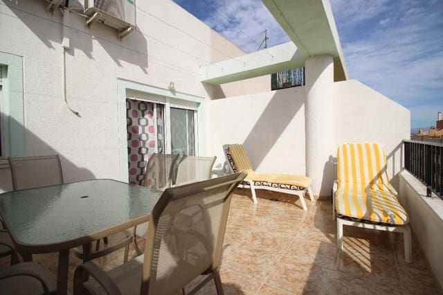 2 makuuhuone Kattohuoneisto vuokrattavana paikassa Formentera del Segura mukana uima-altaan - 590 € (Ref: 5504237)