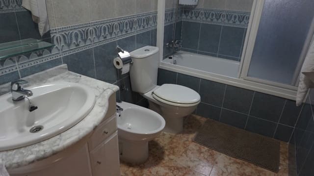 2 makuuhuone Kattohuoneisto vuokrattavana paikassa Formentera del Segura mukana uima-altaan - 590 € (Ref: 5504237)