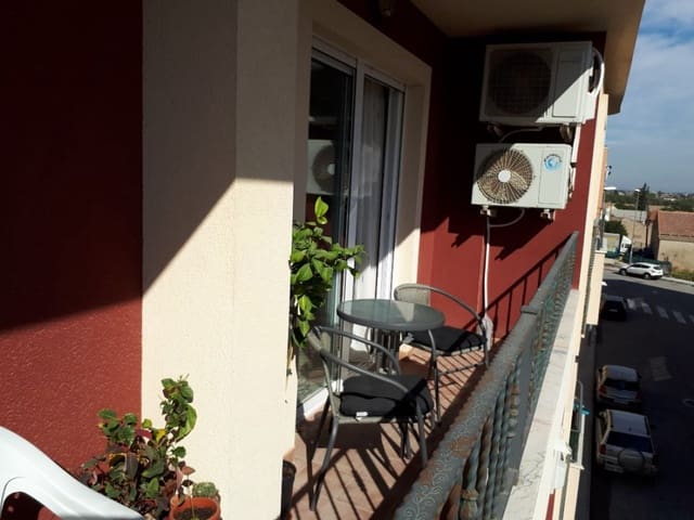 2 makuuhuone Huoneisto vuokrattavana paikassa Formentera del Segura mukana 
autotalli - 590 € (Ref: 5853024)