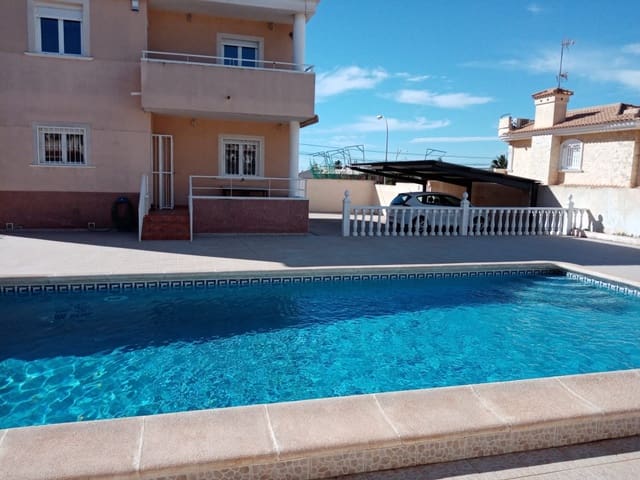 5 bedroom Villa for sale in Torrevieja with pool garage - € 600,000 (Ref: 5928125)