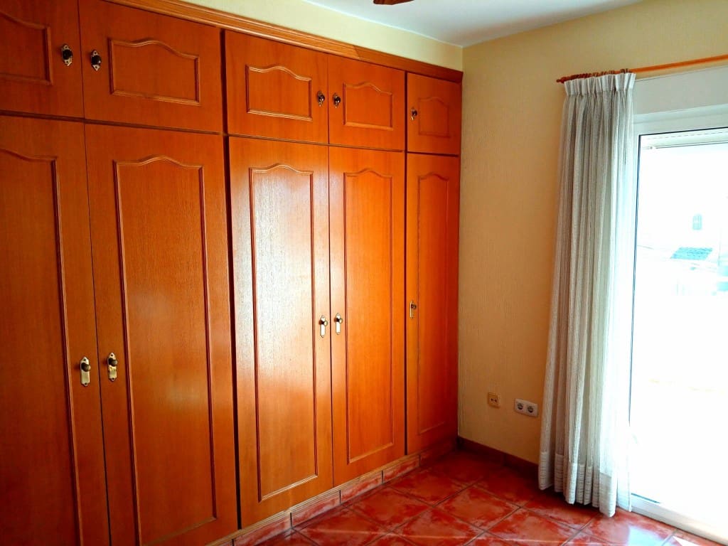 5 bedroom Villa for sale in Torrevieja with pool garage - € 600,000 (Ref: 5928125)